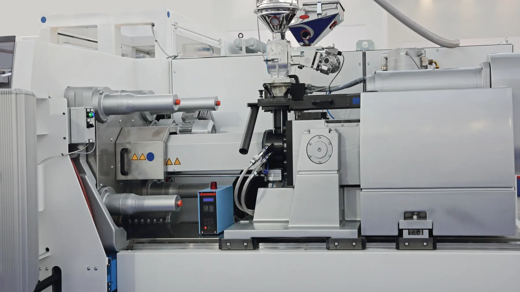 Injection molding page hero
